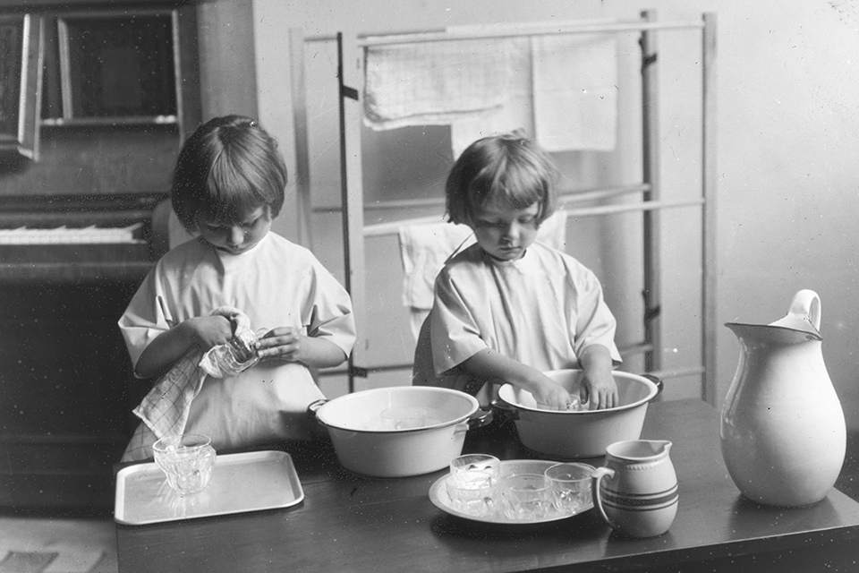 1920-30's Children Washing Dishes