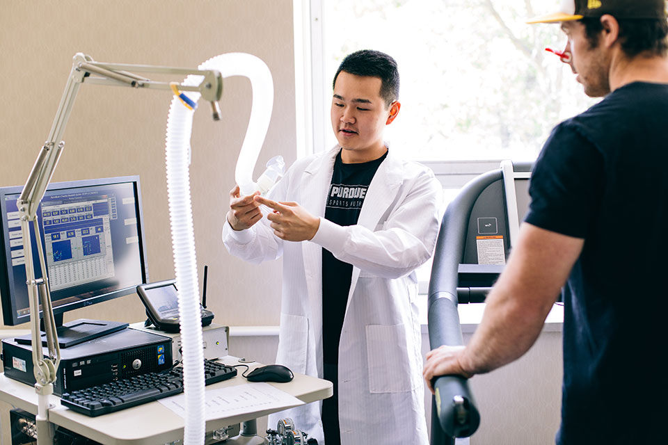 Student in sports nutrition lab