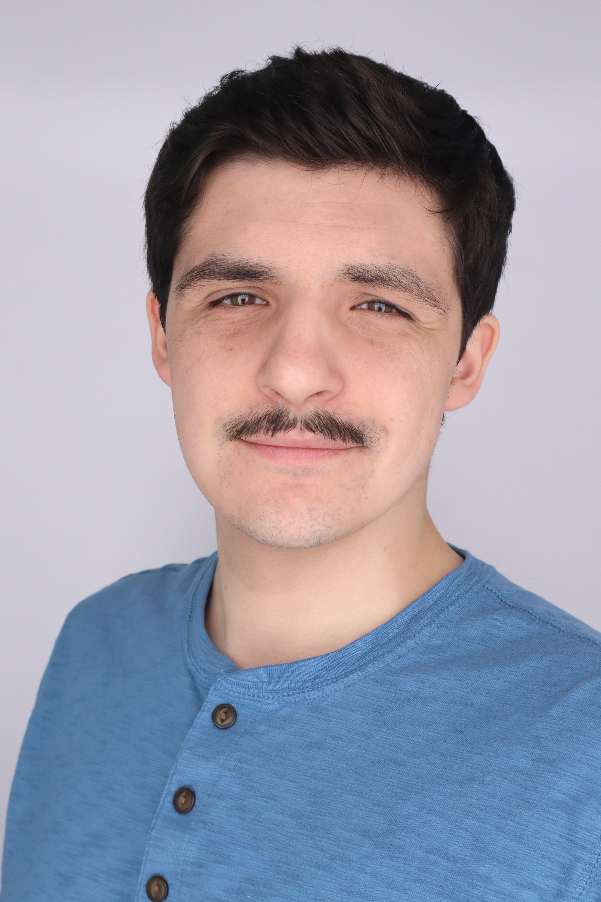 Chavez Rodriguez headshot photo