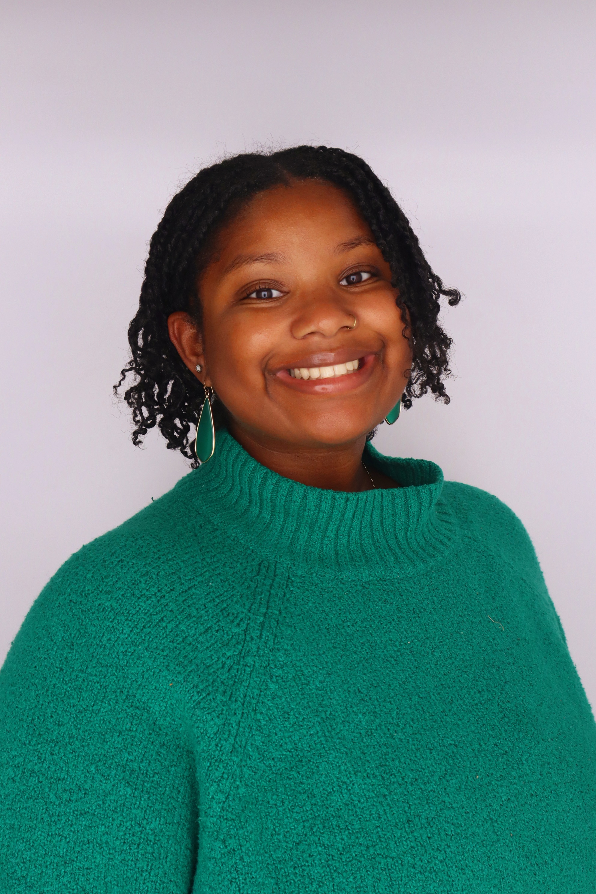 Ariana Moffitt headshot photo