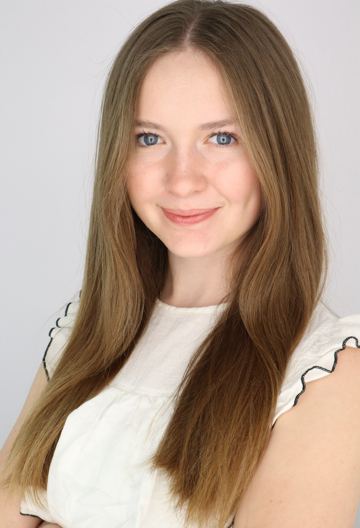 Madeline Frost headshot photo