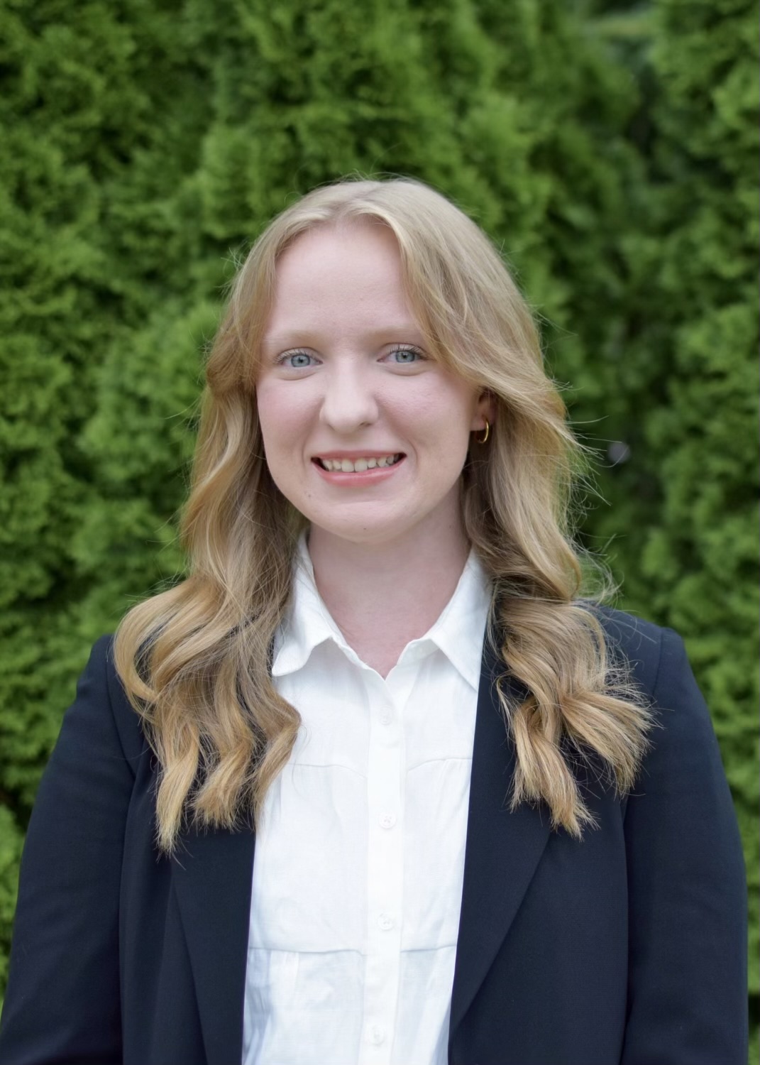 Sarah Mull headshot photo