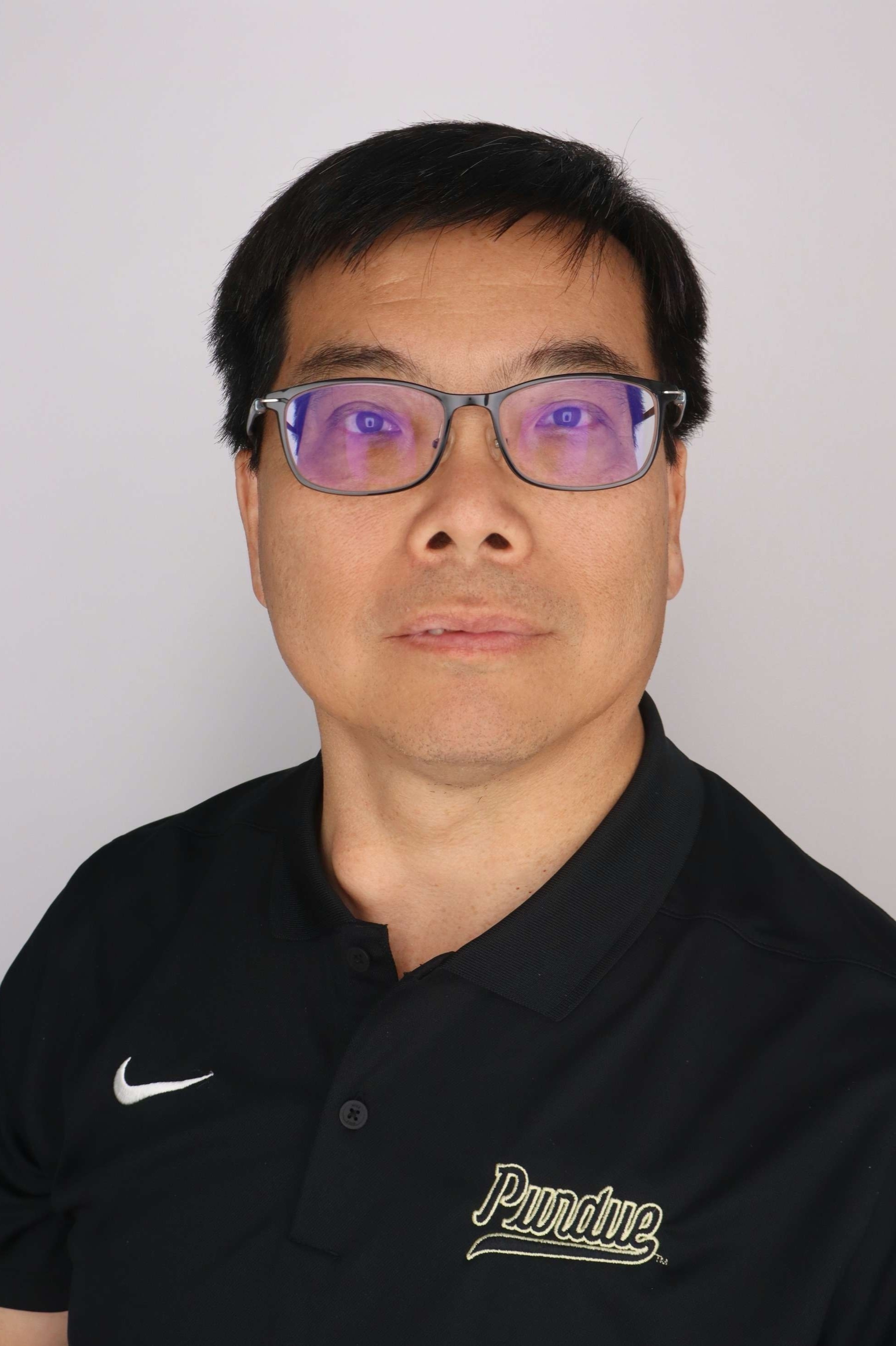 Li-Shan Chou headshot photo