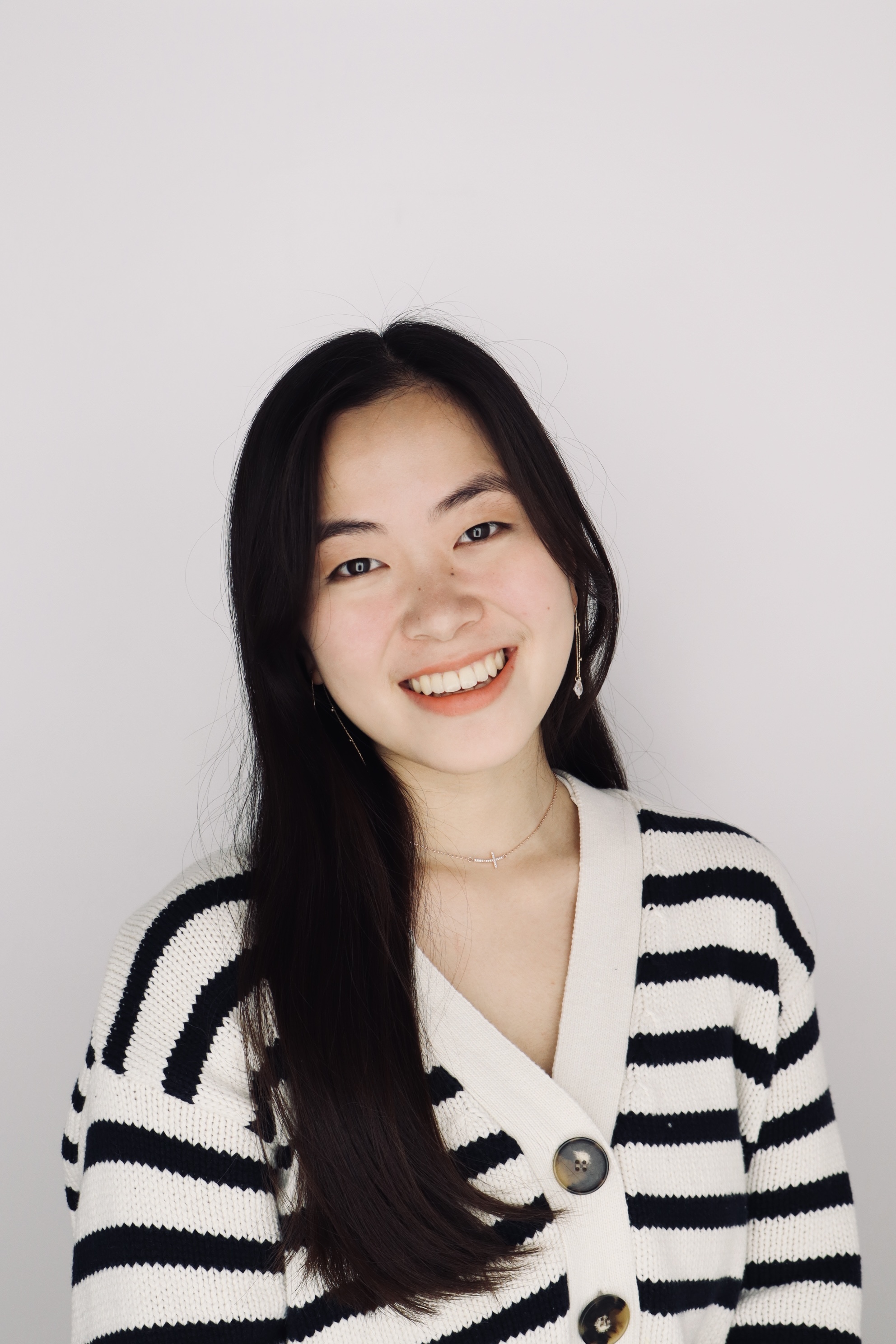 Zoe Zhang headshot photo