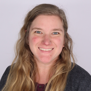 Hannah Winegar headshot photo