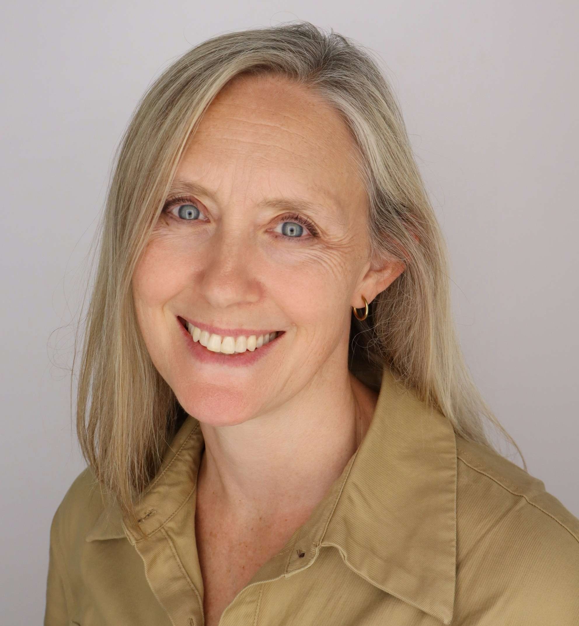 Kimberly Lundgren headshot photo