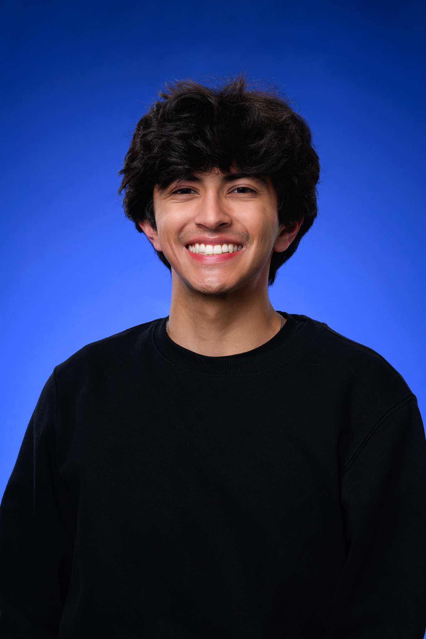 José Flores headshot photo