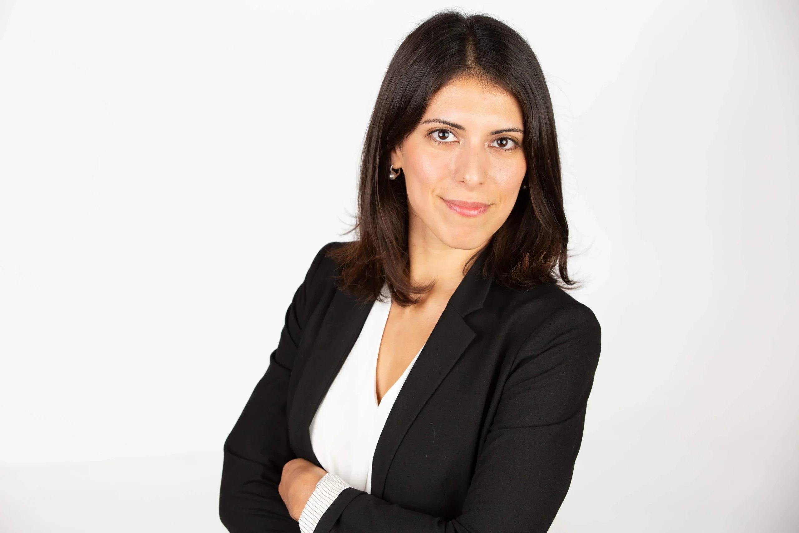 Monica Gamez-Djokic headshot photo
