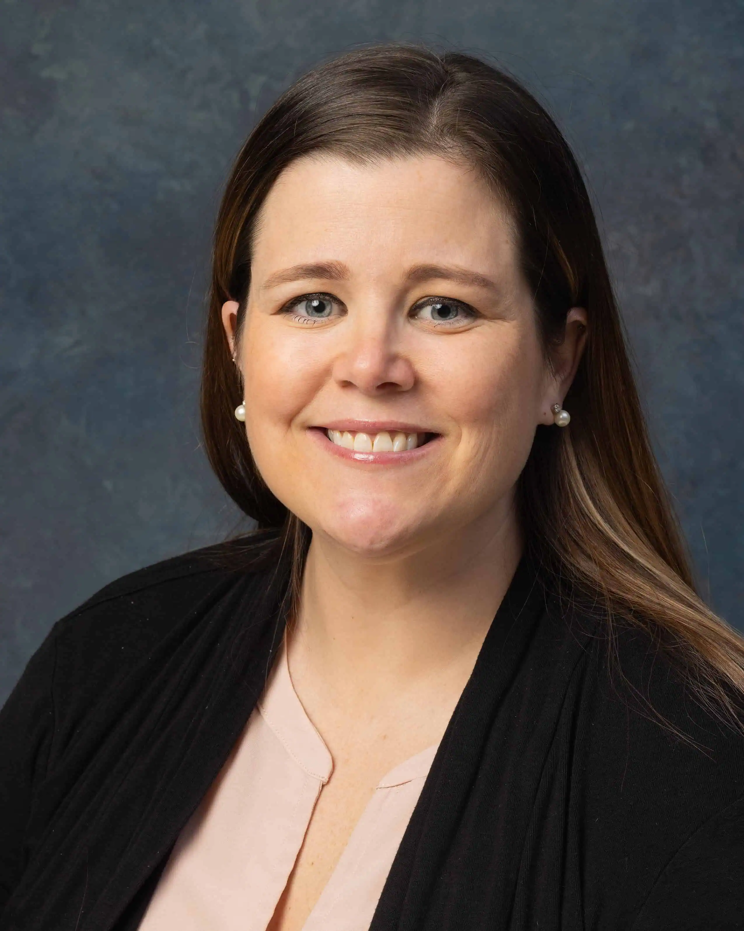Colleen Dibble headshot photo